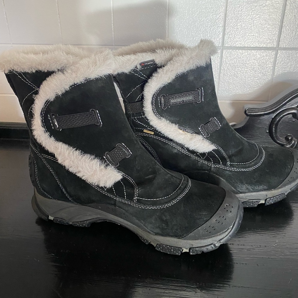 Womens Merrell Ankle Snow boot sz 8